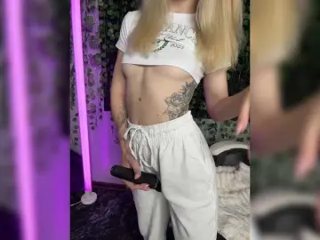 Korol-Eva  live sex cam