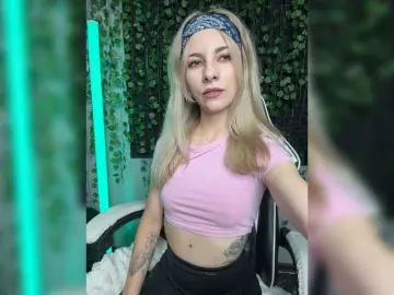 Korol-Eva  live sex cam