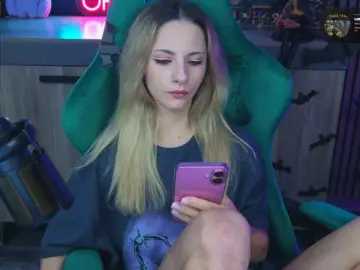 Korol-Eva  live sex cam