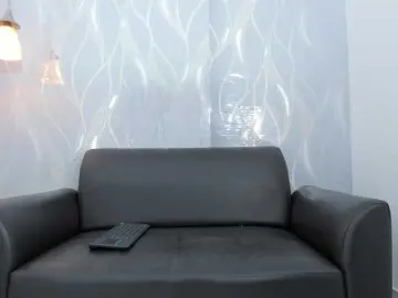 LunaReyes2  live sex cam