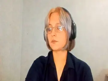 SheaWerth  live sex cam