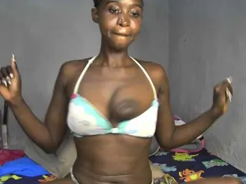 Pettite-Diofa  live sex cam