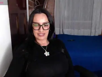 Lunaws11  live sex cam