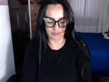 Lunaws11  live sex cam