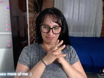 Lunaws11  live sex cam