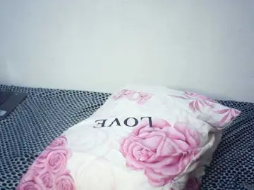 BustyDebbie  live sex cam