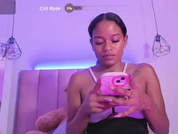 NAHOMII-BROWN  live sex cam