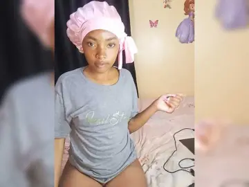 Prettyulenda  live sex cam