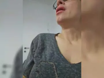 SophieMary  live sex cam