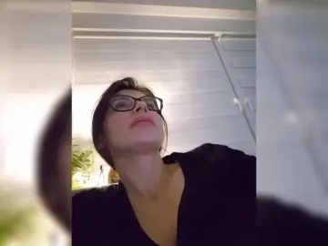 SophieMary  live sex cam