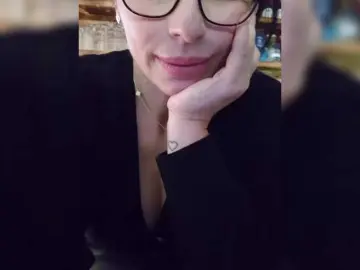 SophieMary  live sex cam