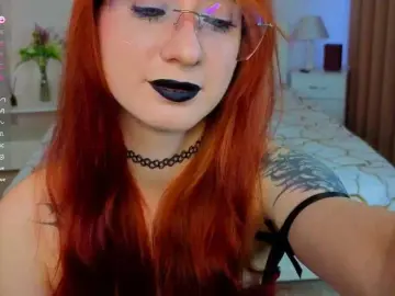 WICKEDEMBER  live sex cam