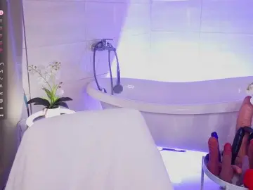 WICKEDEMBER  live sex cam