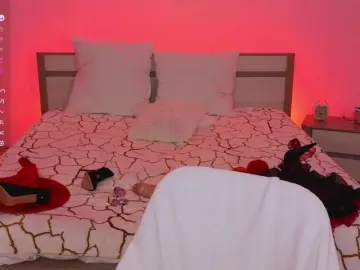 WICKEDEMBER  live sex cam