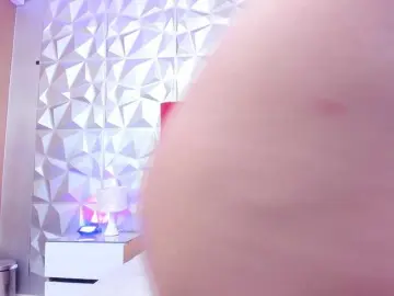 Valeriaa19  live sex cam