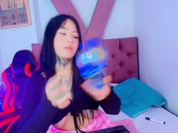 AlannaSweett  live sex cam