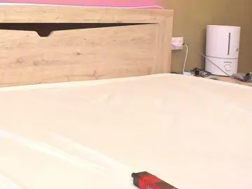 Dark-Willlow  live sex cam