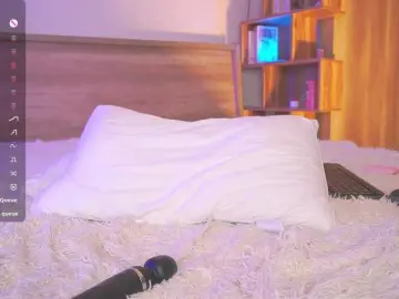 HollieDurand  live sex cam
