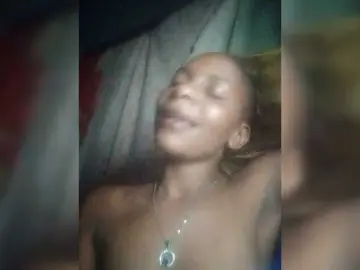 Julia101  live sex cam