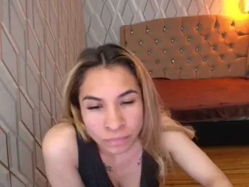 KarinaFox  live sex cam
