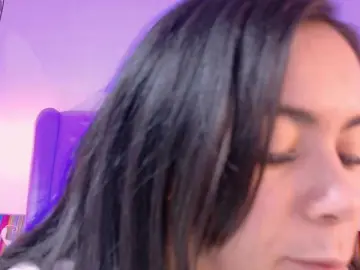 ThaliiaDuran  live sex cam