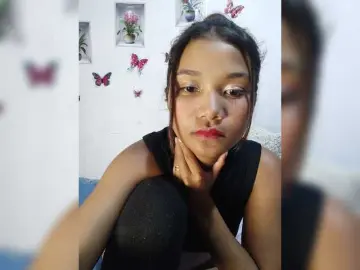 Valentina15  live sex cam