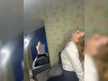 ElinaPantsoff  live sex cam