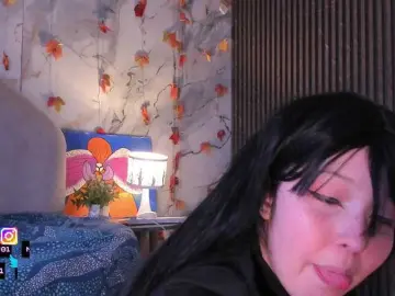 Katemoss70  live sex cam