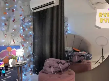 Katemoss70  live sex cam