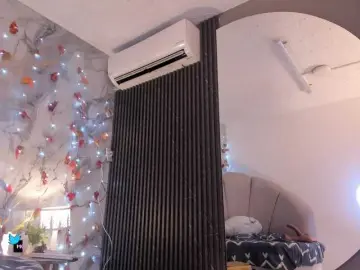 Katemoss70  live sex cam