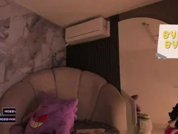 Katemoss70  live sex cam