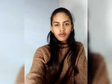 MiaTsoa  live sex cam