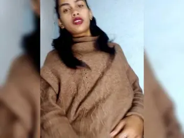 MiaTsoa  live sex cam