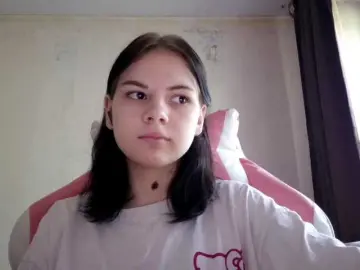 MyrnaPlough  live sex cam