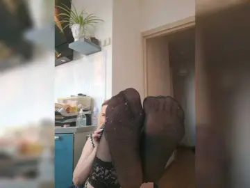 ShiningMILF  live sex cam