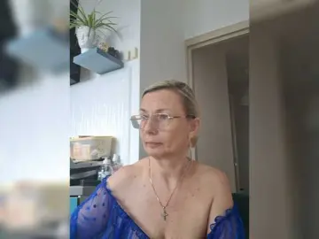 ShiningMILF  live sex cam