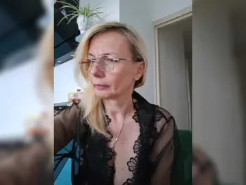 ShiningMILF  live sex cam