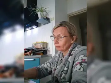 ShiningMILF  live sex cam