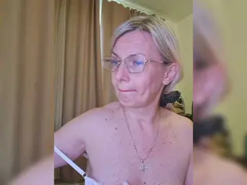 ShiningMILF  live sex cam