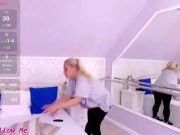 SusanSwann  live sex cam