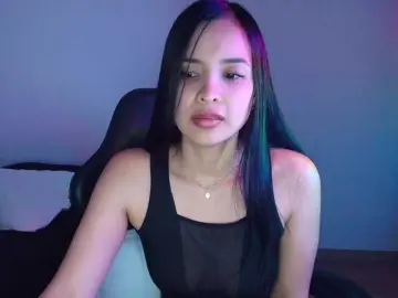 Sweety-Hottie  live sex cam