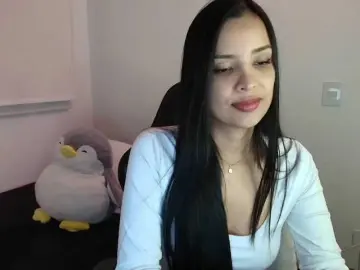 Sweety-Hottie  live sex cam