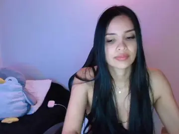Sweety-Hottie  live sex cam