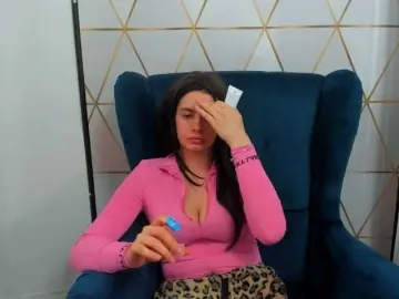 CarliDesire  live sex cam