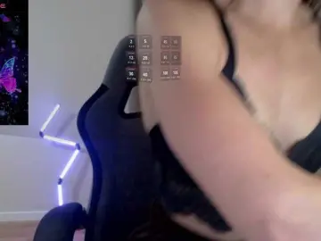 Lapochka2  live sex cam