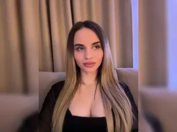 LedyMiya  live sex cam