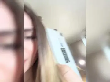 LedyMiya  live sex cam