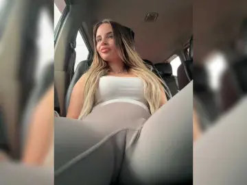 LedyMiya  live sex cam