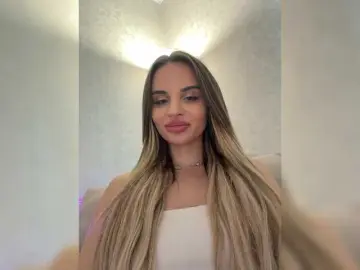 LedyMiya  live sex cam