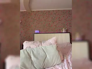 LedyMiya  live sex cam